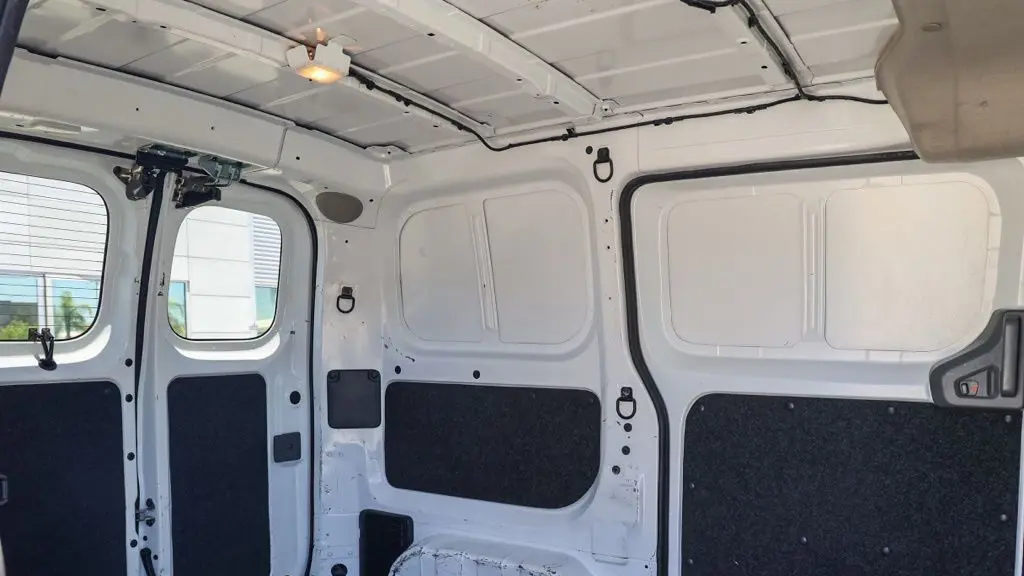2021 Nissan NV200 S