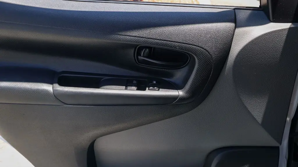 2021 Nissan NV200 S