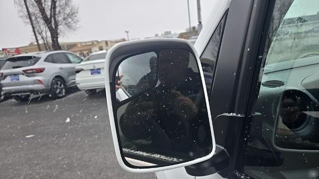 2021 Nissan NV200 S