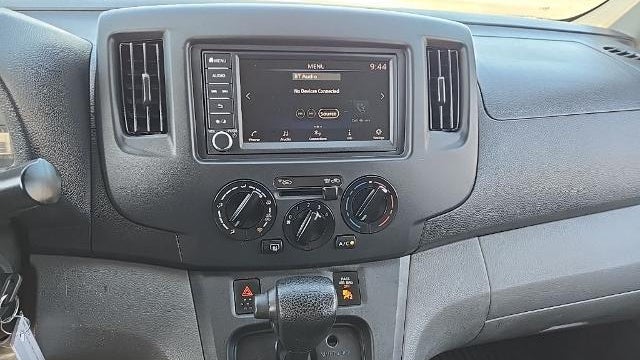 2021 Nissan NV200 S