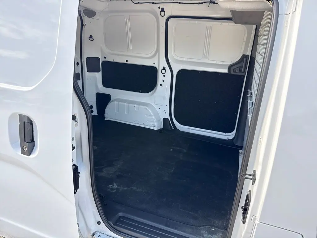 2021 Nissan NV200 - $13,901
