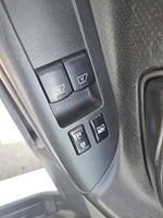 2021 NV200 Thumbnail 10