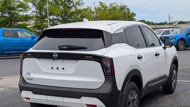2025 Nissan Kicks S