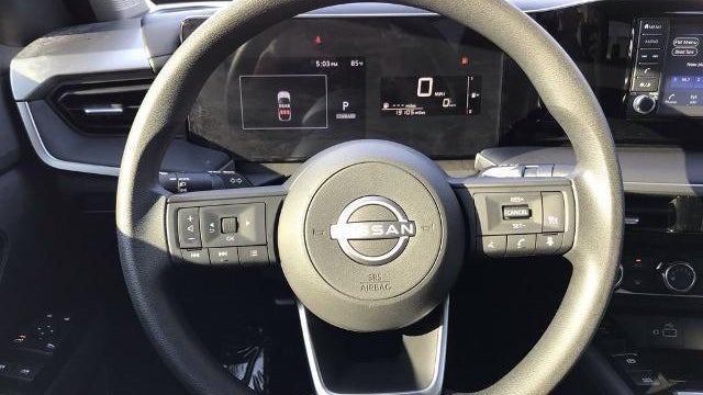2025 Nissan Kicks S