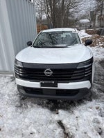 2025 Kicks Thumbnail 4