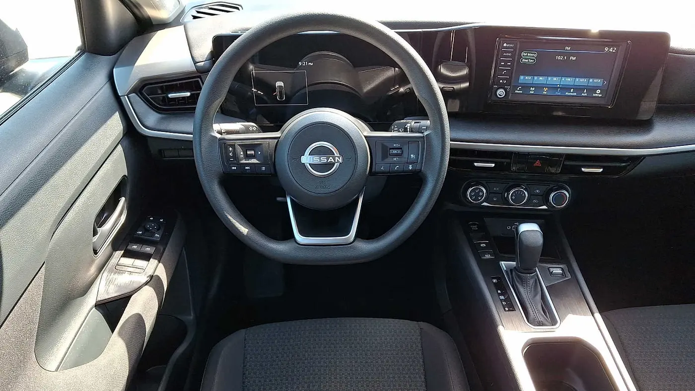 2025 Nissan Kicks S
