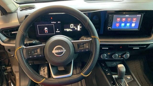 2025 Nissan Kicks S
