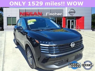 2025 Nissan Kicks with Super Black Exterior