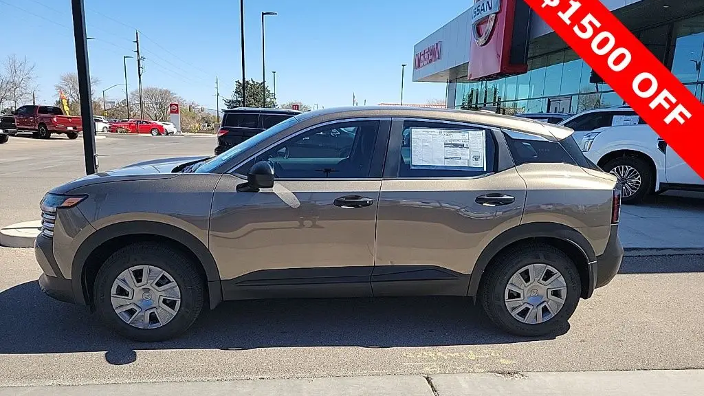2025 Nissan Kicks S