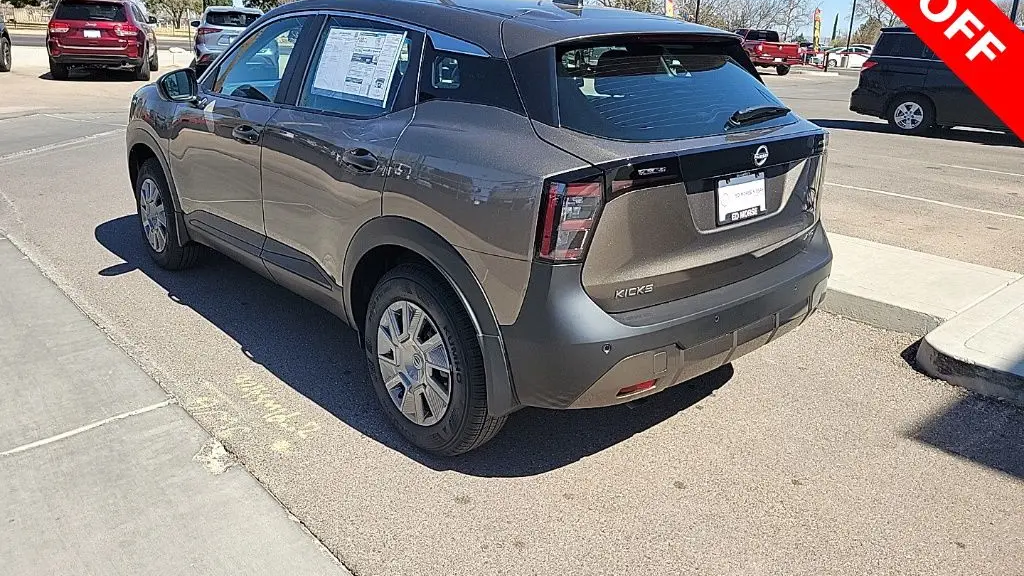 2025 Nissan Kicks S
