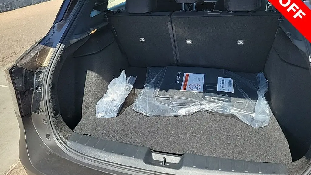 2025 Nissan Kicks S