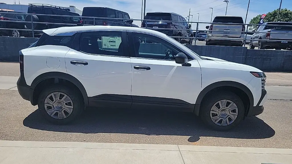 2026 Nissan Kicks S