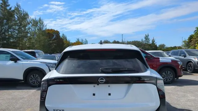 2026 Nissan Kicks S