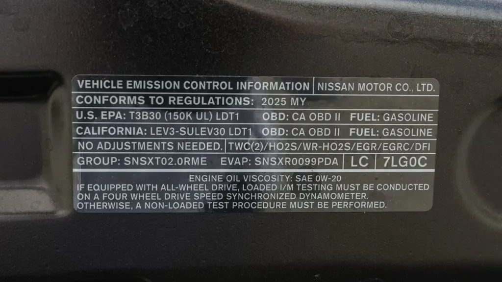 2025 Nissan Kicks SV