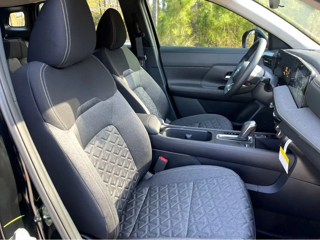 2025 Nissan Kicks - $23,085