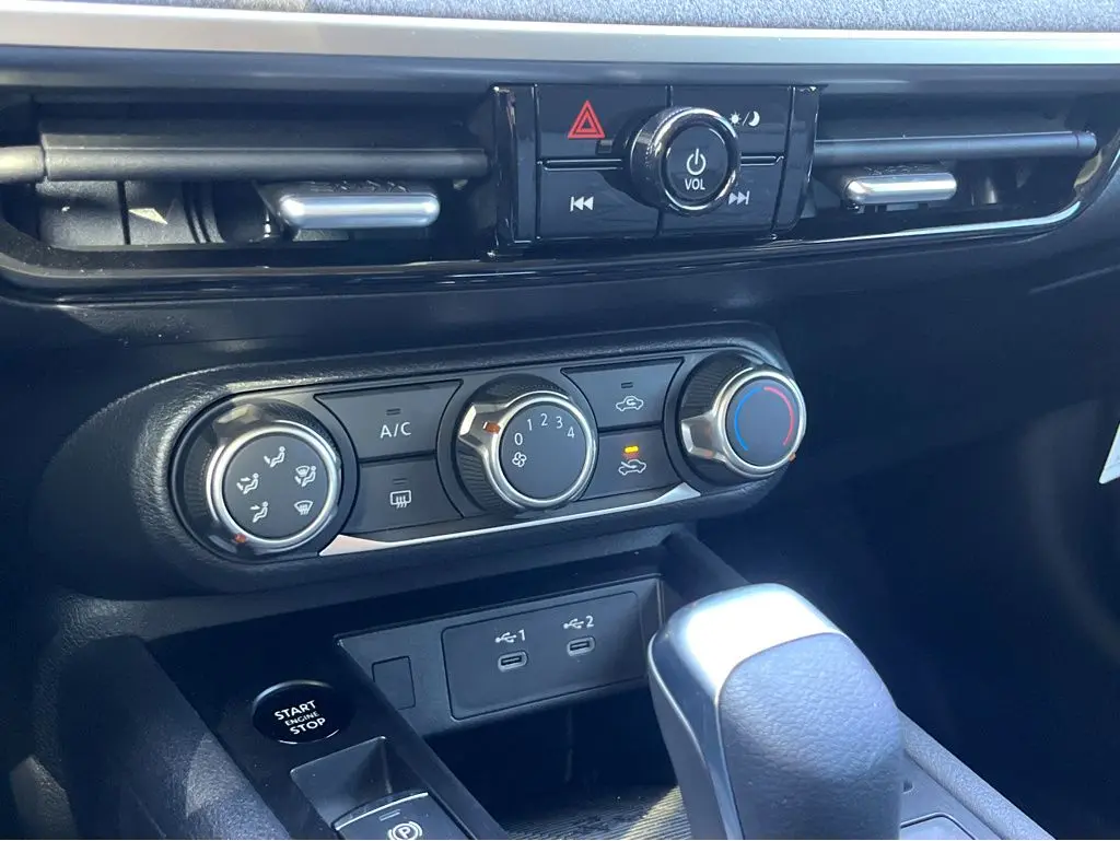 2025 Nissan Kicks - $23,085