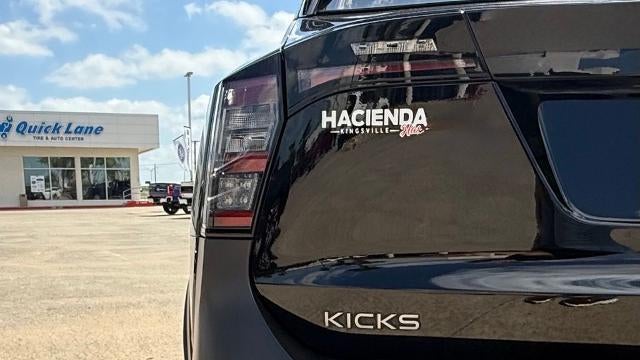 2025 Nissan Kicks SV