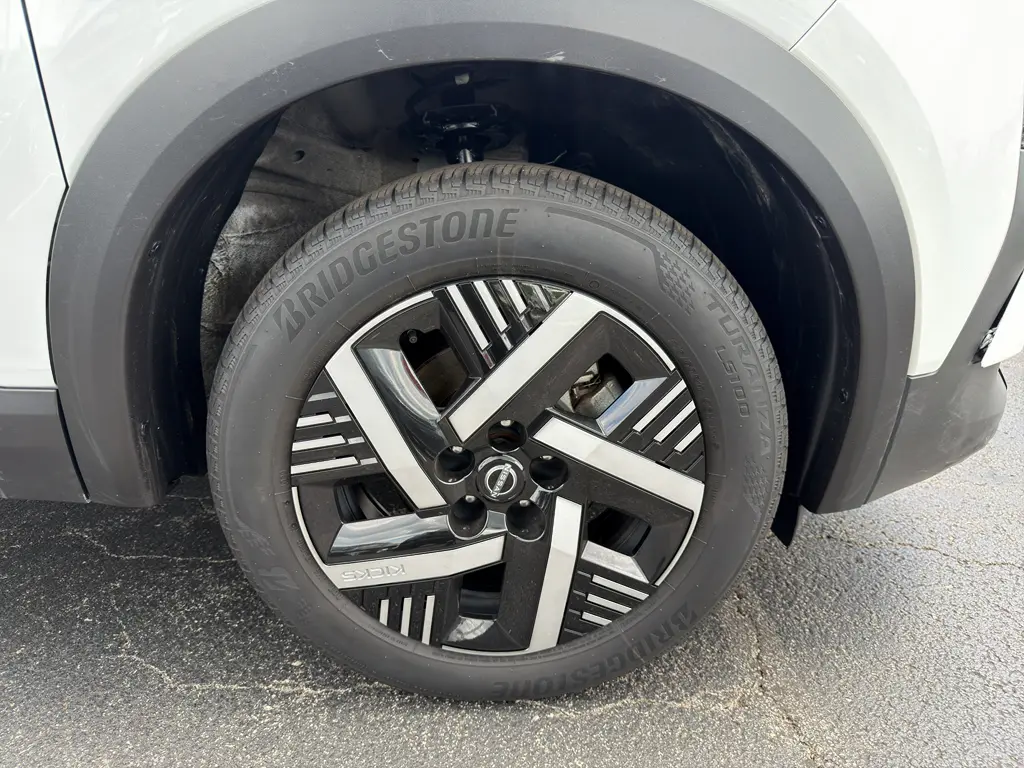 2025 Nissan Kicks - $21,995