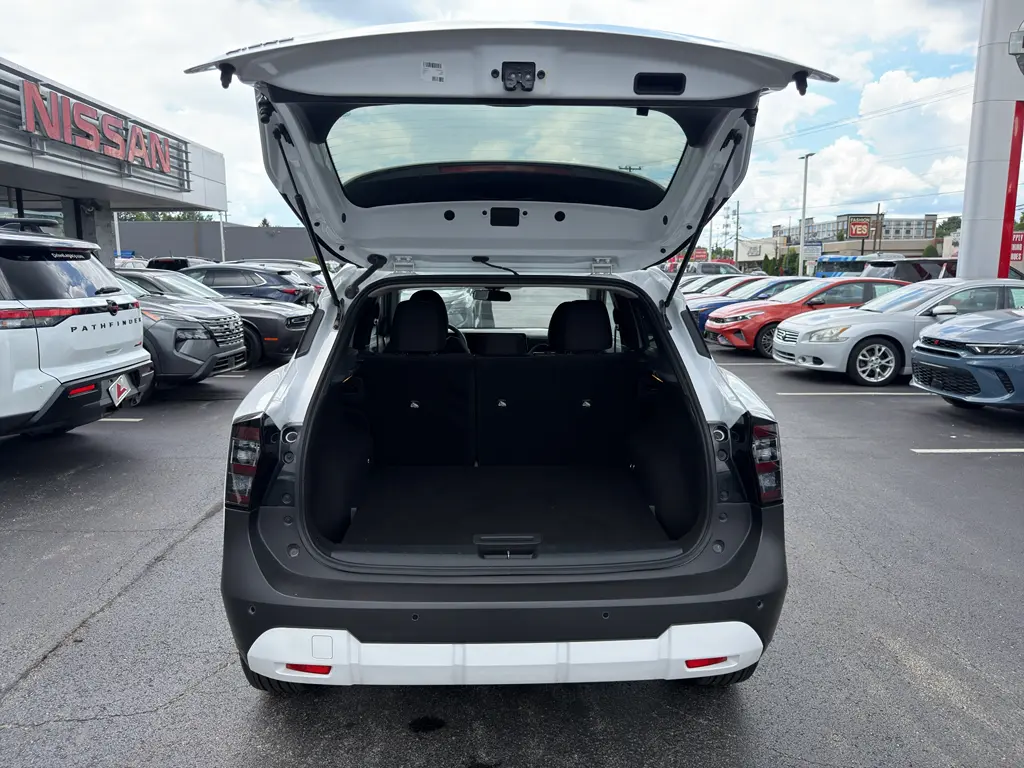 2025 Nissan Kicks - $21,995