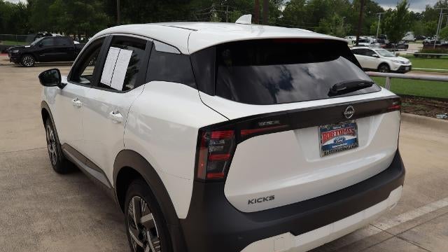 2025 Nissan Kicks SV