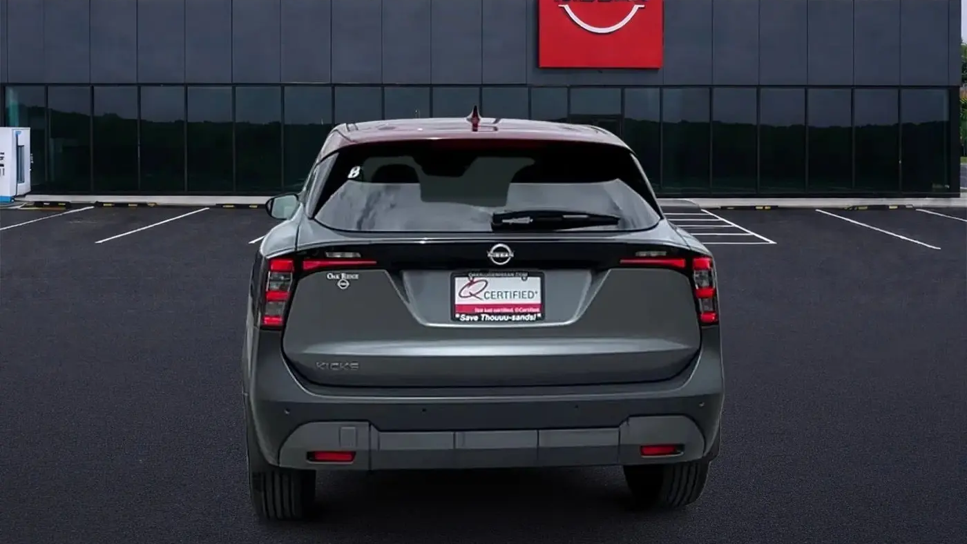 2025 Nissan Kicks SV