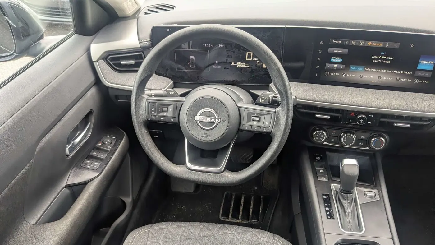 2025 Nissan Kicks SV