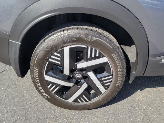 2025 Nissan Kicks - $18,994