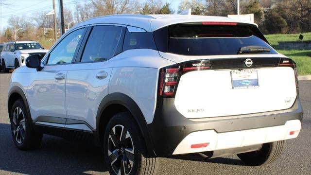 2025 Nissan Kicks SV