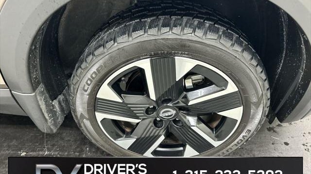 2025 Nissan Kicks SV