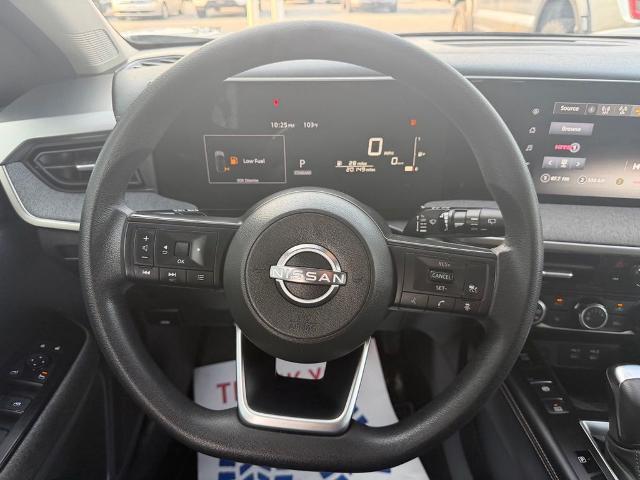 2025 Nissan Kicks - $23,900
