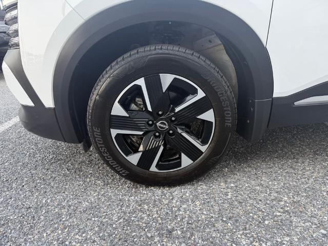 2025 Nissan Kicks - $23,900