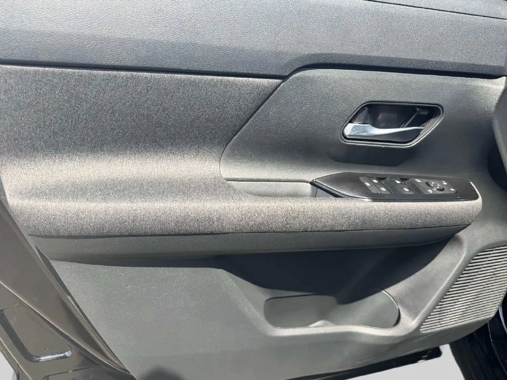 2026 Nissan Kicks - $24,395