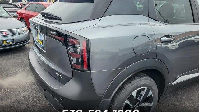 2025 Nissan Kicks SV