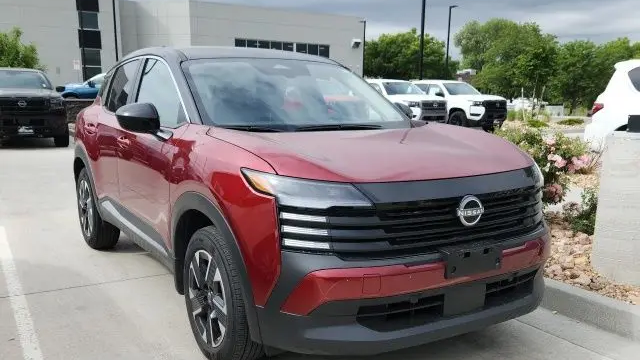 2025 Nissan Kicks SV