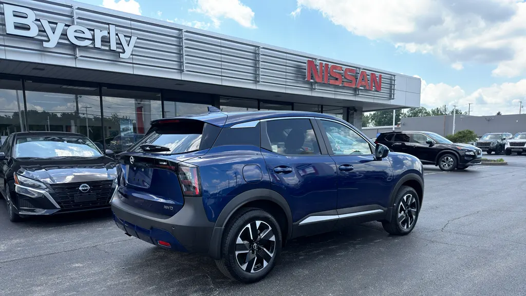 2025 Nissan Kicks SV