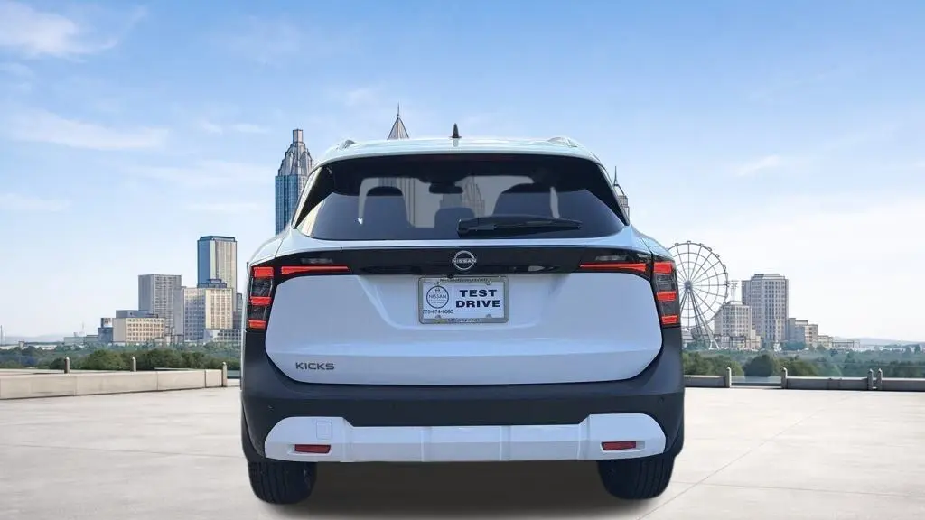 2026 Nissan Kicks SV