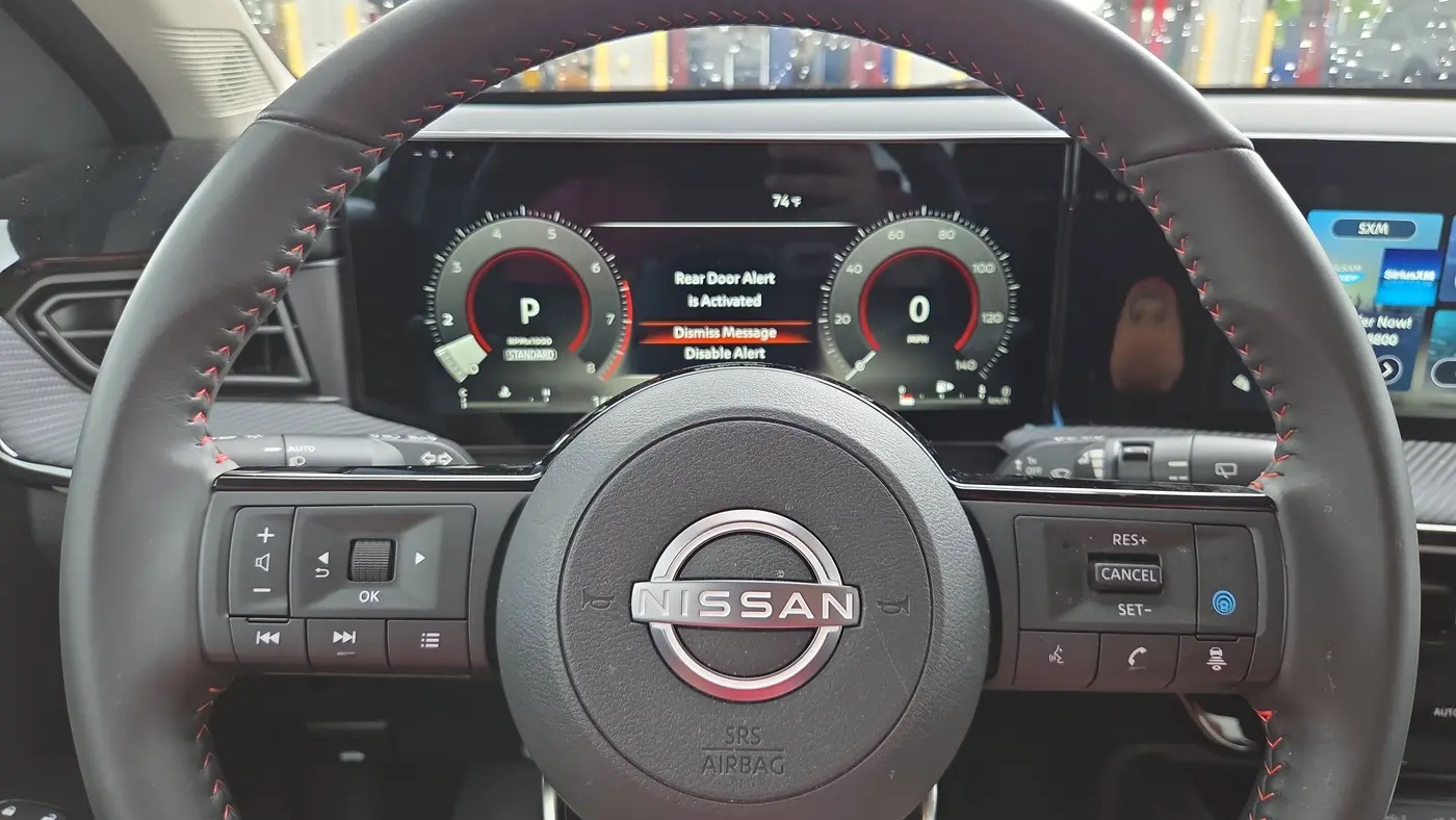 2025 Nissan Kicks SR