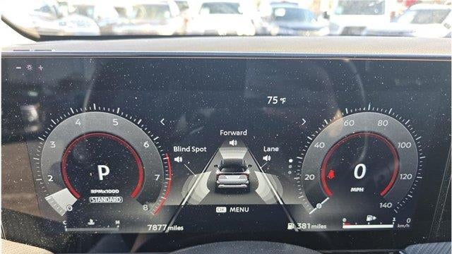 2025 Nissan Kicks SR