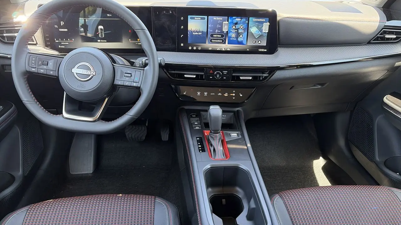 2026 Nissan Kicks SR