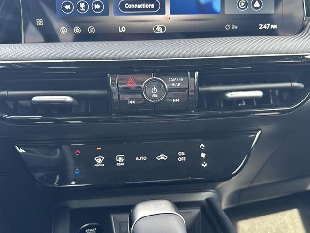 2026 Nissan Kicks - $25,370