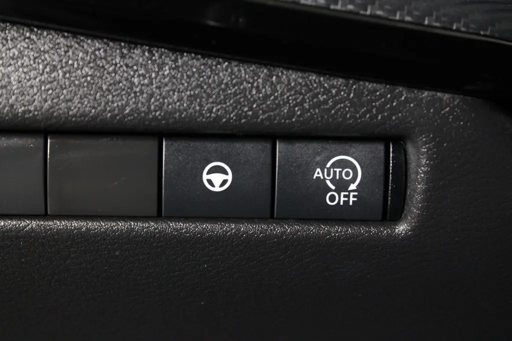 2026 Nissan Kicks - $23,700