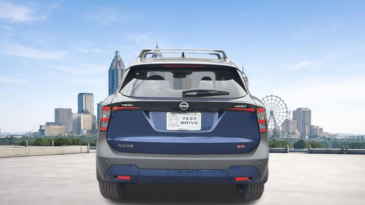 2026 Nissan Kicks SR