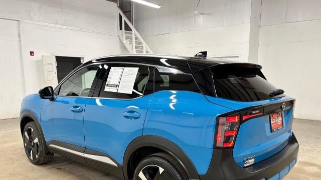 2025 Nissan Kicks SR