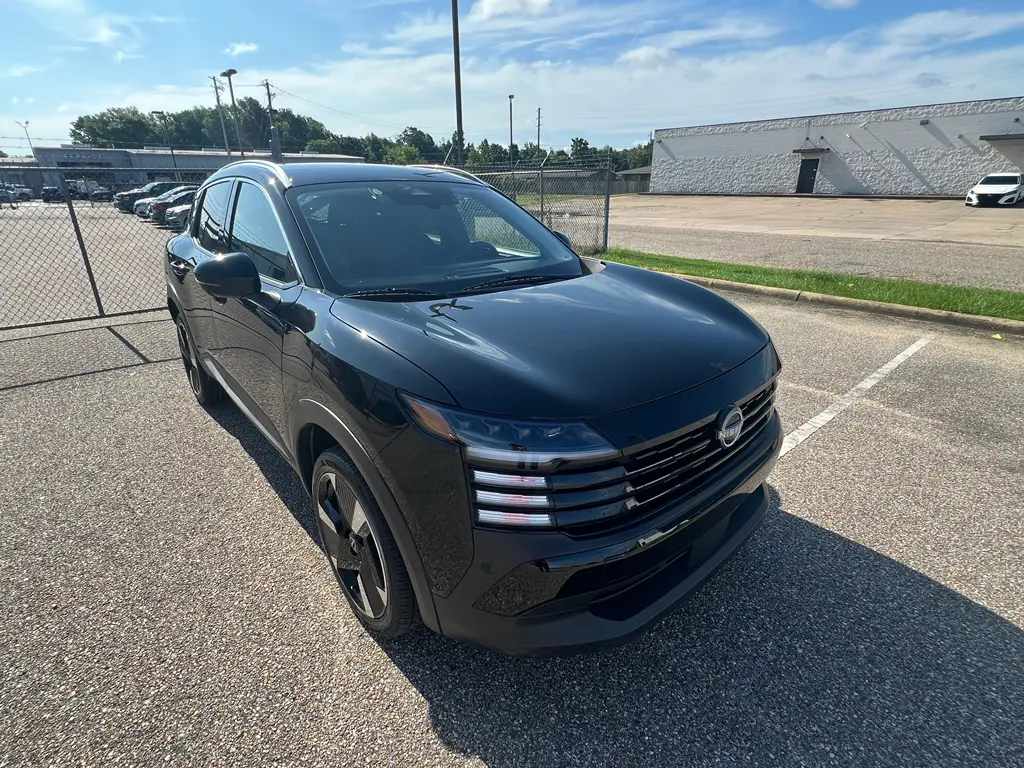 2025 Nissan Kicks - $24,985