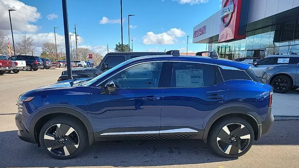 2026 Nissan Kicks SR