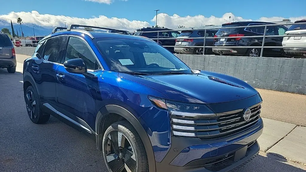 2026 Nissan Kicks SR