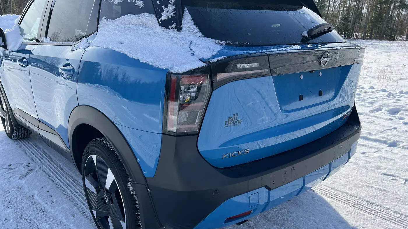 2026 Nissan Kicks SR