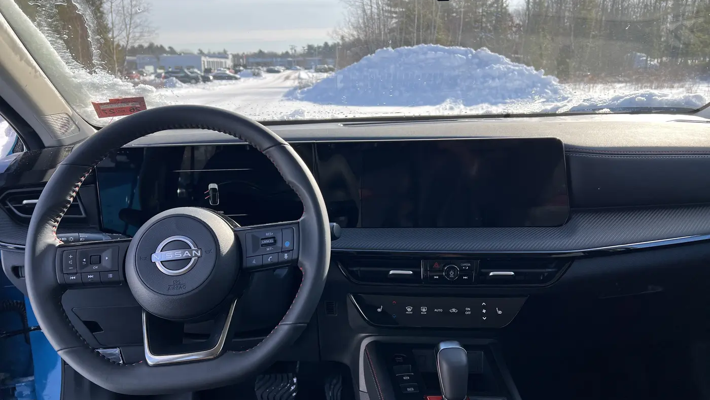 2026 Nissan Kicks SR