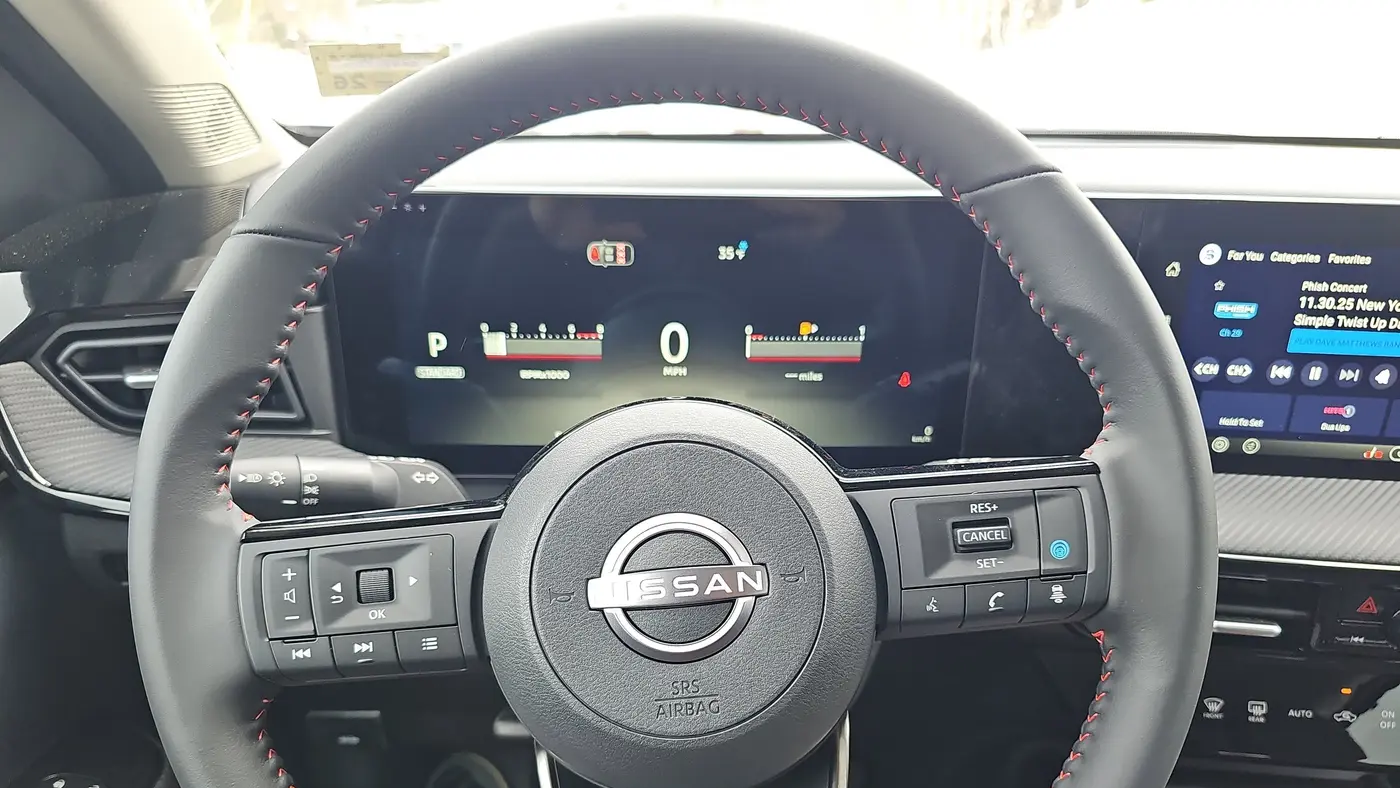 2026 Nissan Kicks SR
