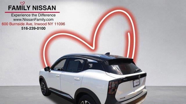 2025 Nissan Kicks SR